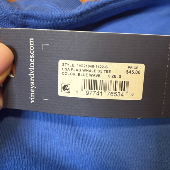 NWT Vineyard Vines Men’s USA Flag Whale Short-Sleeve Tee, Blue Wave color, S. - Picture 4 of 5